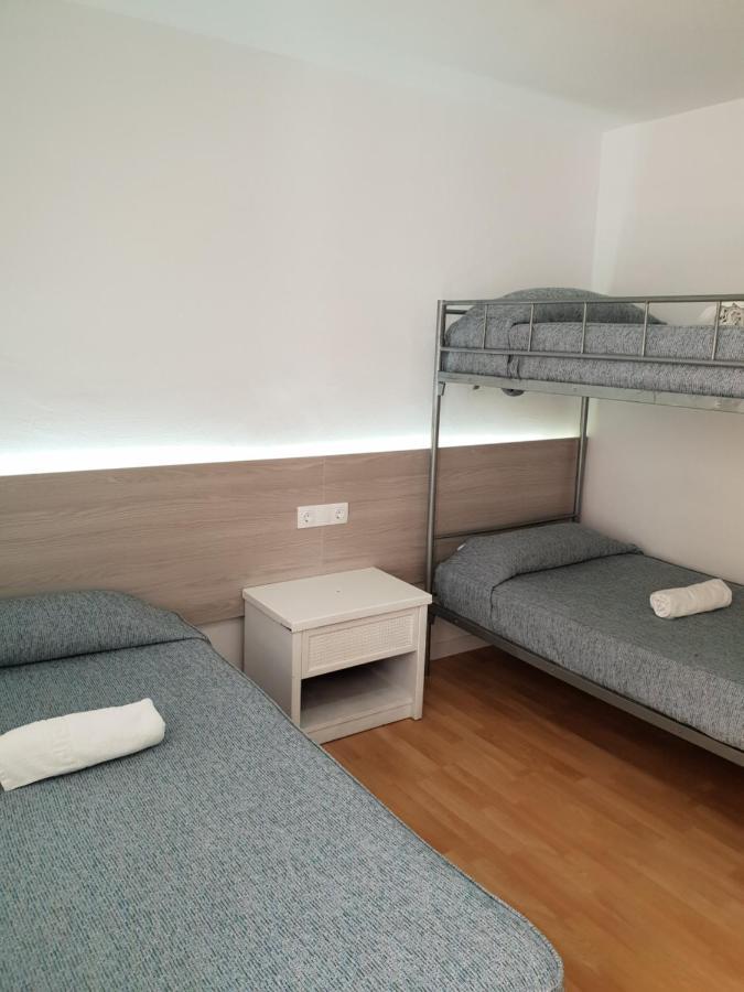 Hostal Montsant Salou Exterior foto
