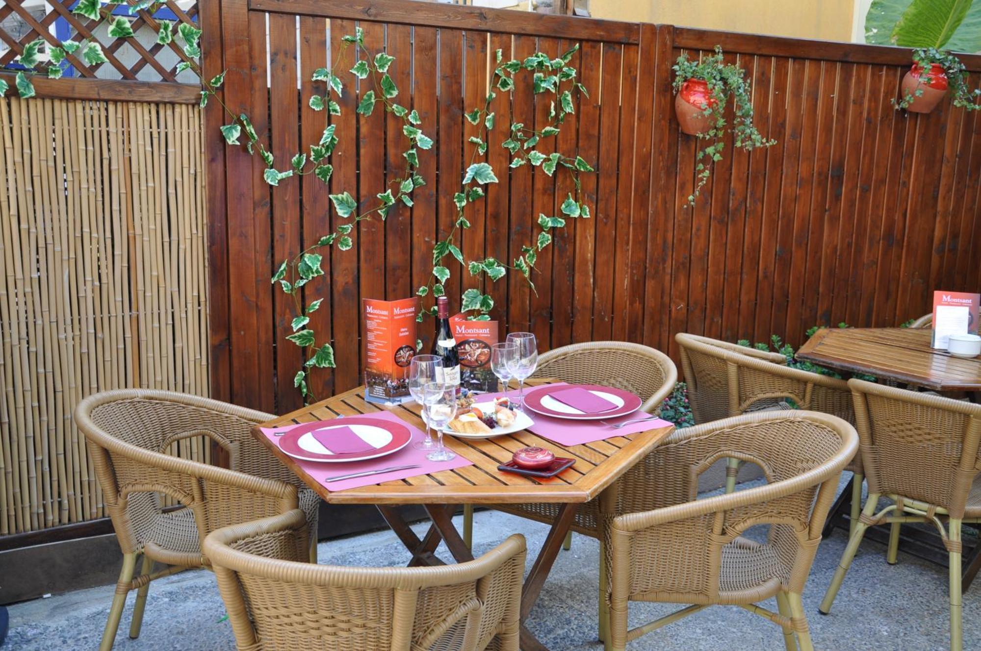 Hostal Montsant Salou Exterior foto