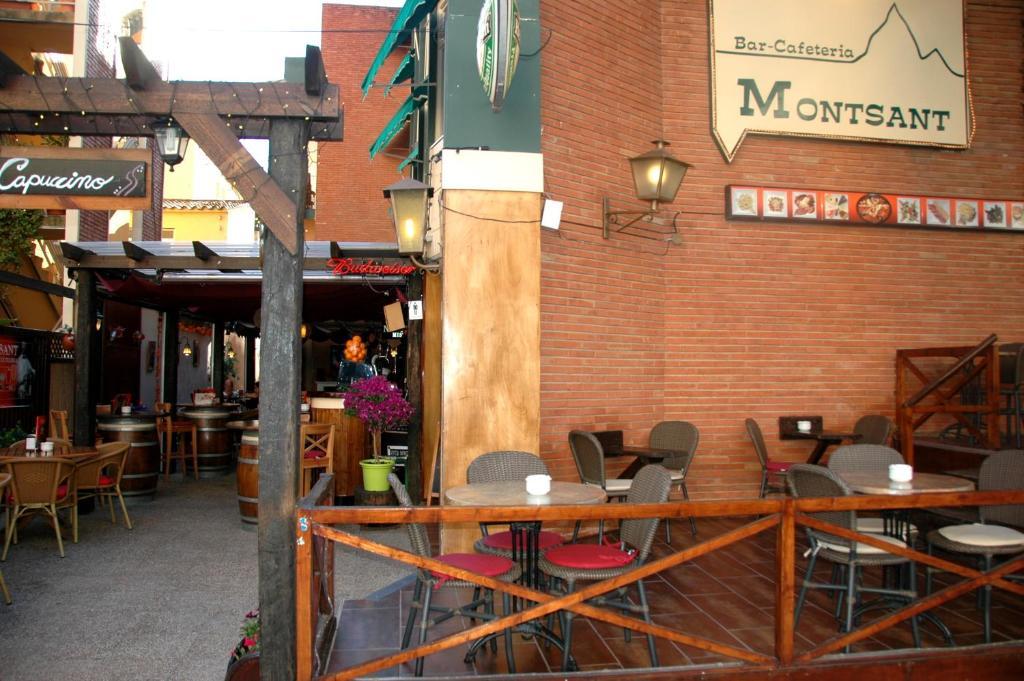 Hostal Montsant Salou Exterior foto