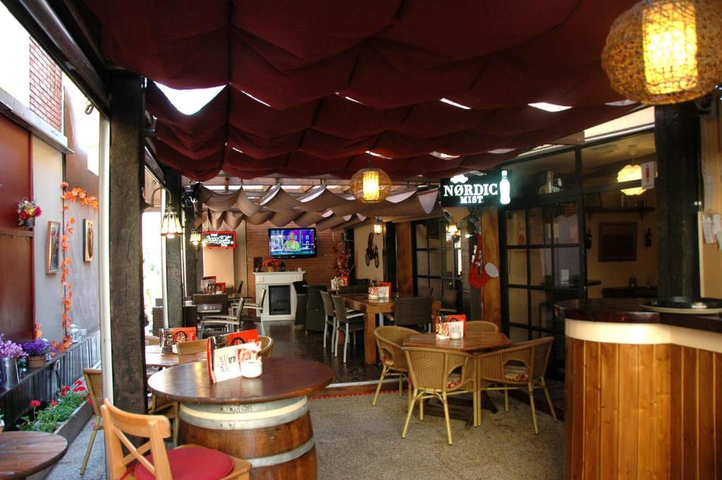 Hostal Montsant Salou Exterior foto
