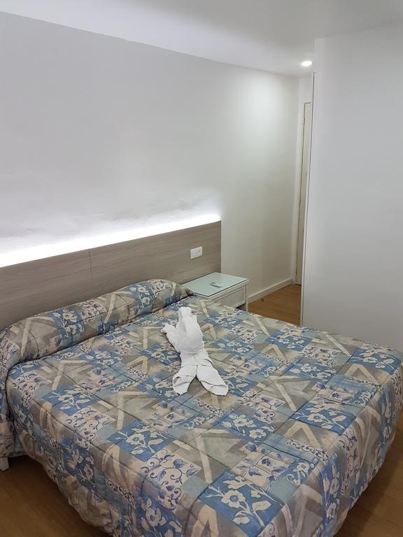 Hostal Montsant Salou Exterior foto