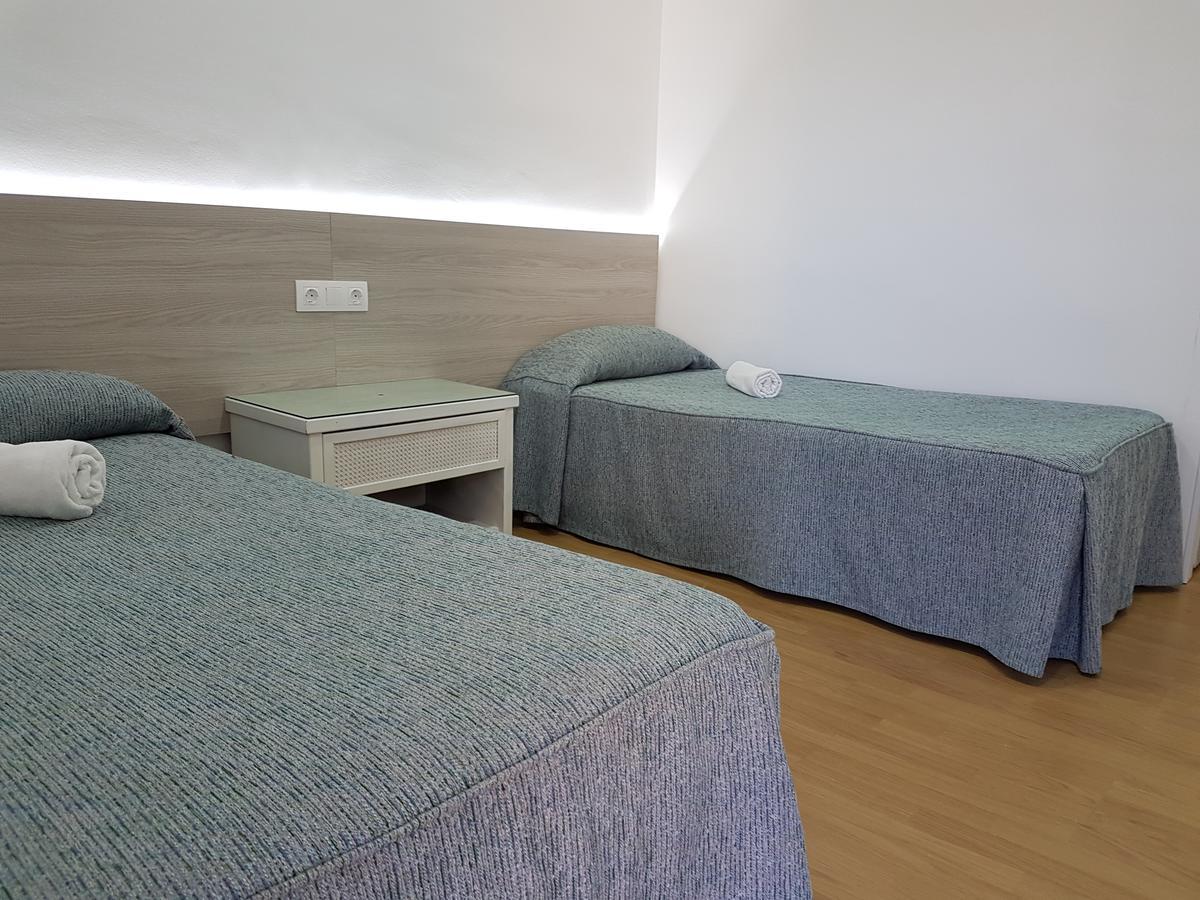 Hostal Montsant Salou Exterior foto