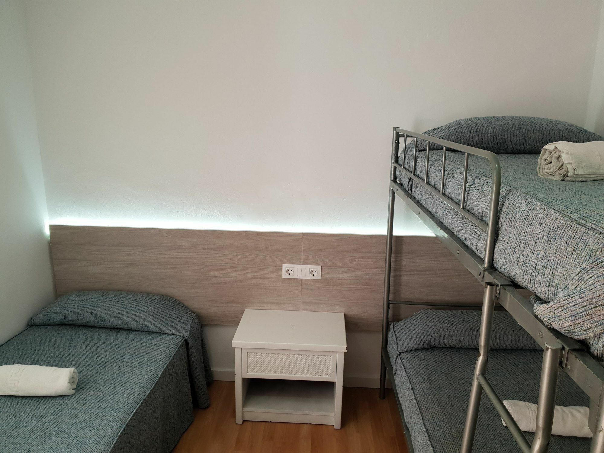 Hostal Montsant Salou Exterior foto